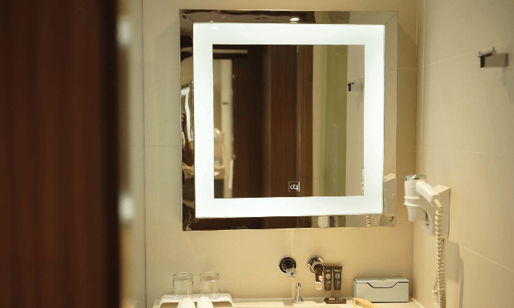 5 điều cần nhớ khi chọn gương đèn LED phòng tắm-0